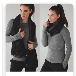 Lululemon Vinyasa Scarf Fleece